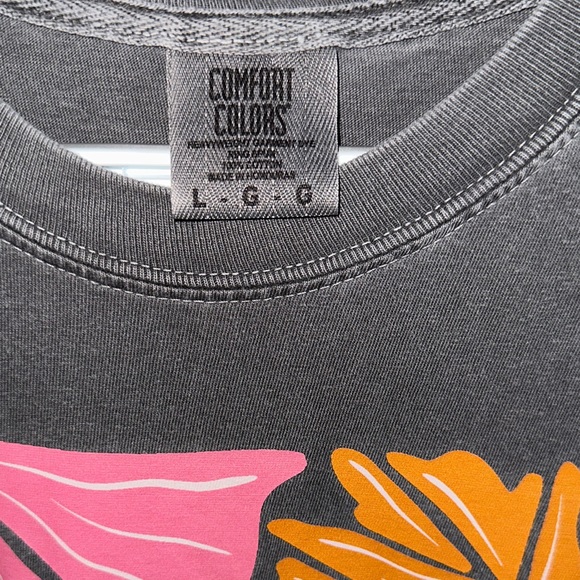 Comfort Colors Black Tee with Pink and Orange Design - Picture 2 of 7